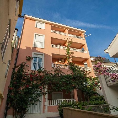 Apartments Knezovic Gradac  Extérieur photo