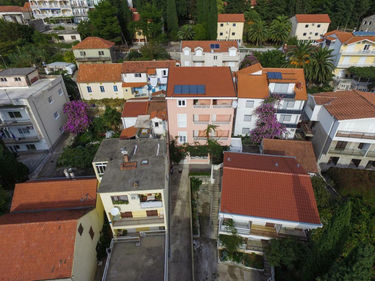Apartments Knezovic Gradac  Extérieur photo