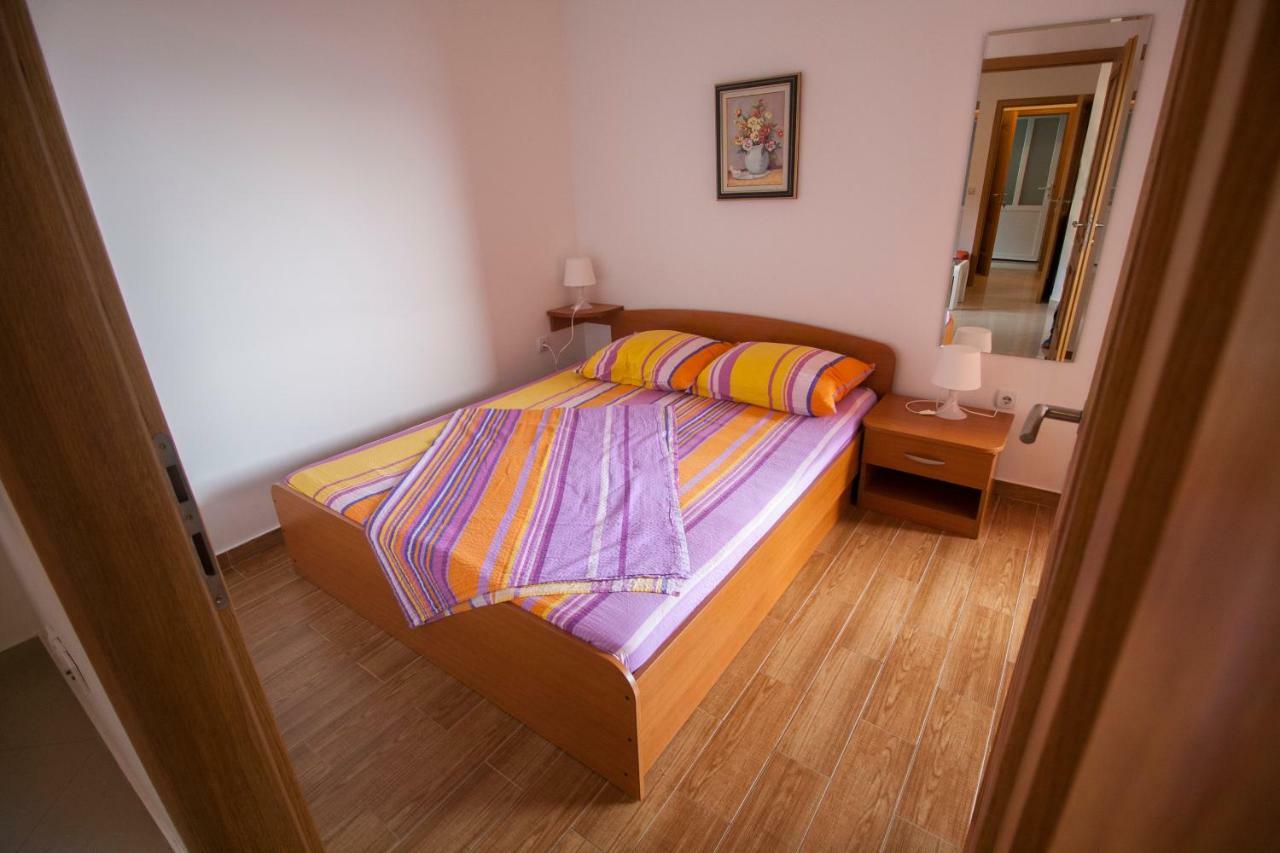 Apartments Knezovic Gradac  Extérieur photo