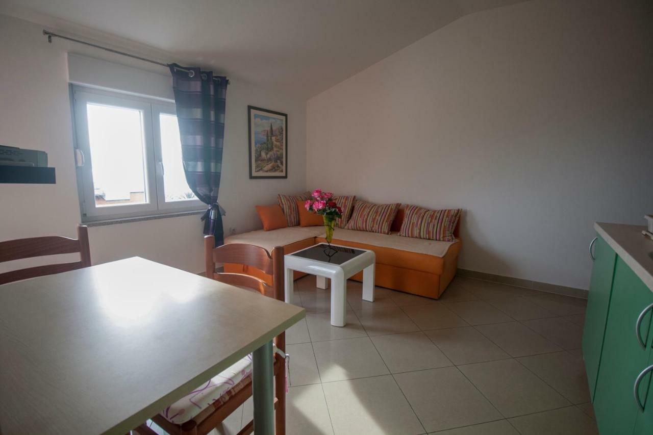 Apartments Knezovic Gradac  Extérieur photo