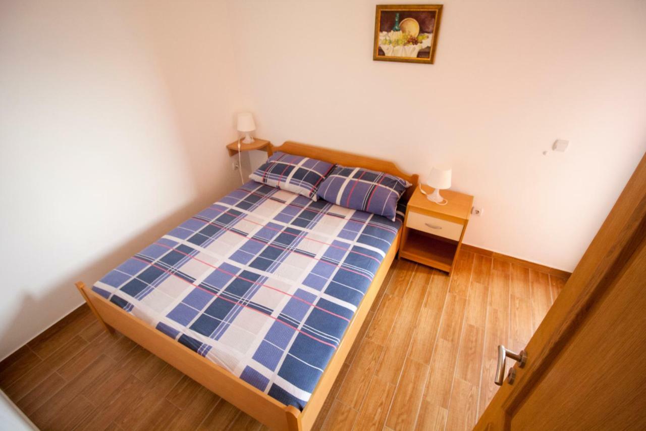 Apartments Knezovic Gradac  Extérieur photo