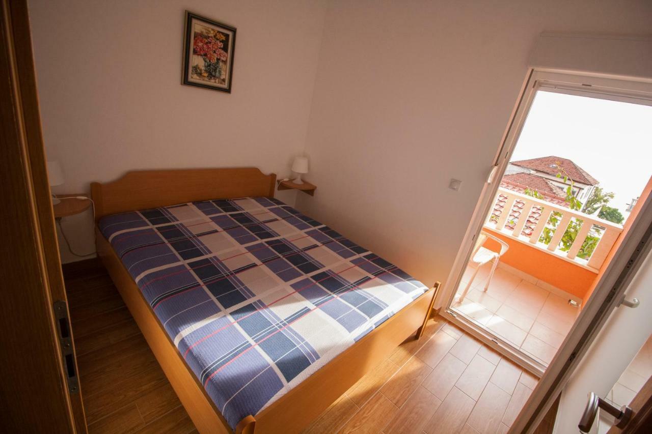 Apartments Knezovic Gradac  Extérieur photo