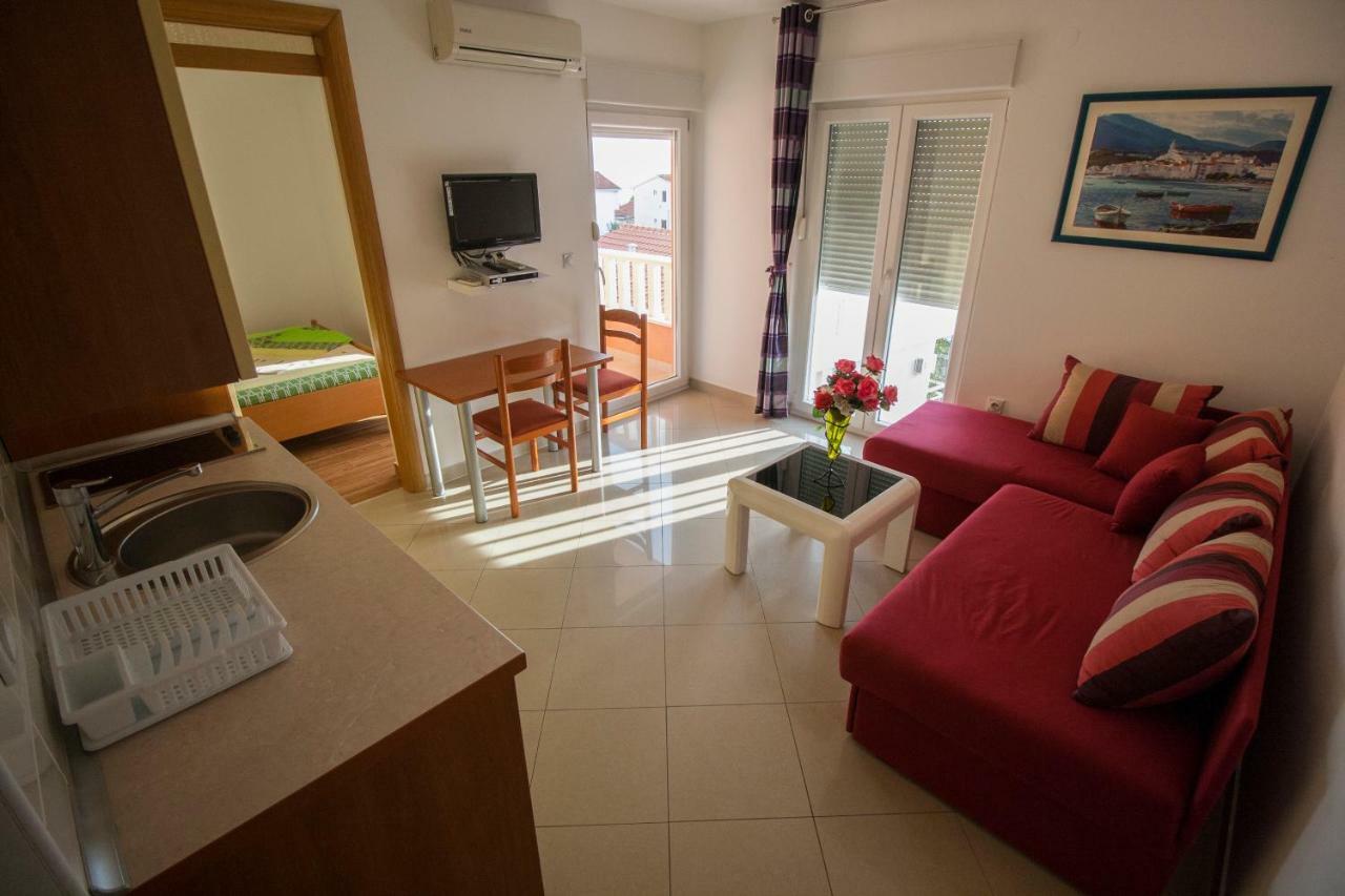 Apartments Knezovic Gradac  Extérieur photo
